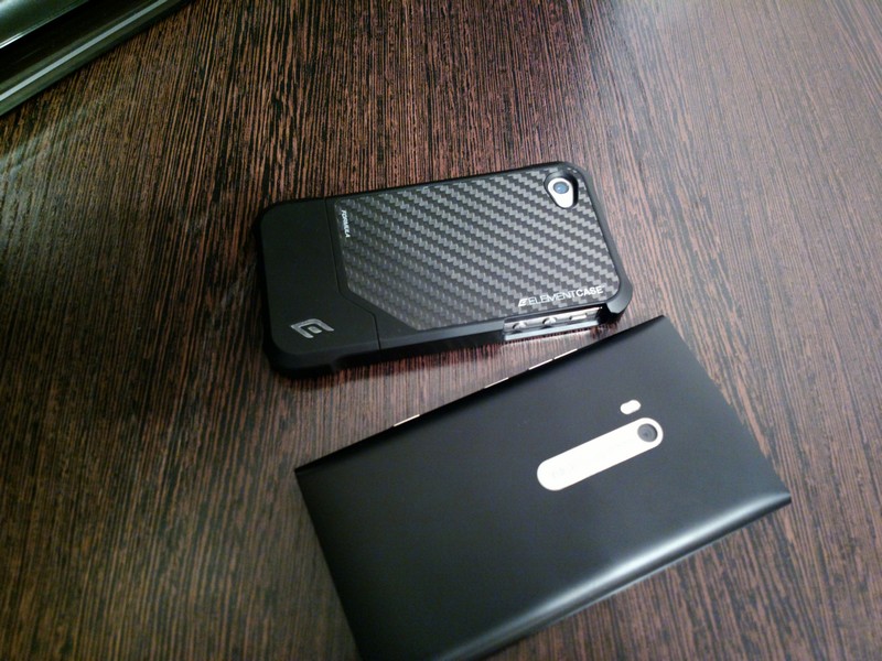 Nokia 808 PureView vs iPhone 4S, Galaxy S3, Xperia S