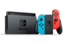 В продажу вышла гибридная игровая приставка Nintendo Switch