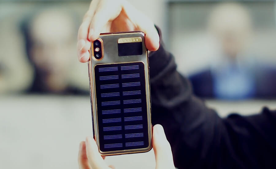 iPhone X с солнечной батареей