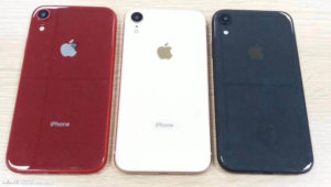 В сети появились фото iPhone XC в трёх цветах