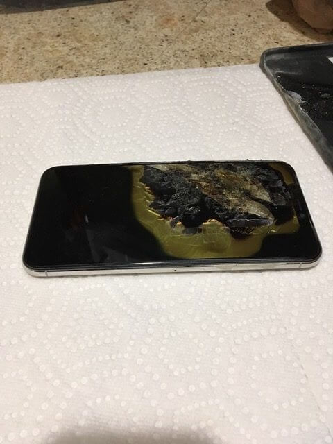 Сгоревший iPhone XS Max