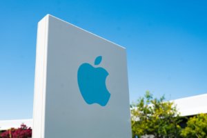Американский суд обязал Qualcomm выплатить Apple почти $1 млрд