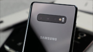 Себестоимость Samsung Galaxy S10 Plus составляет $420