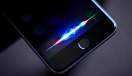Apple приостановила прослушивание пользователей Siri