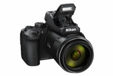 Nikon анонсировала камеру Coolpix P950 с 83-кратным оптическим зумом