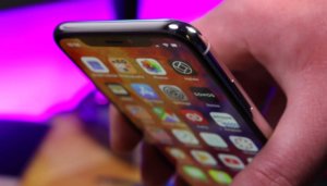 Apple рассказала, как правильно протирать iPhone