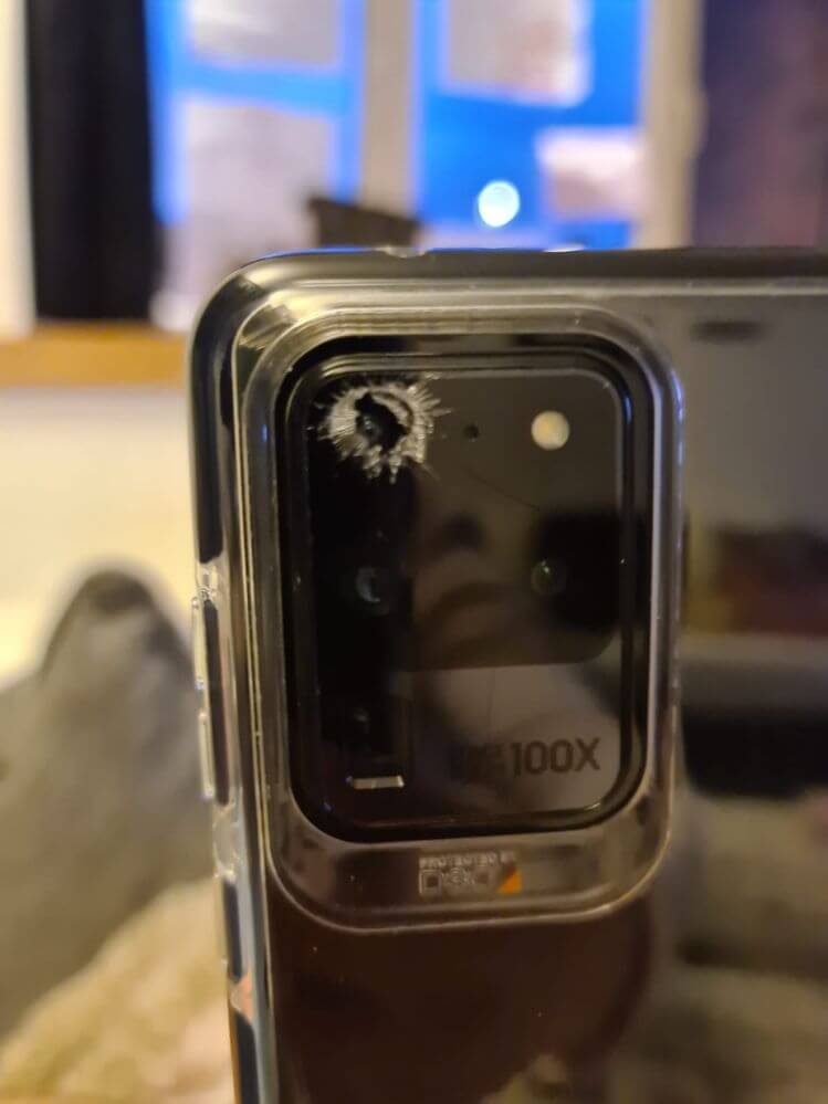 Камера Galaxy S20 Ultra бьётся и трескается