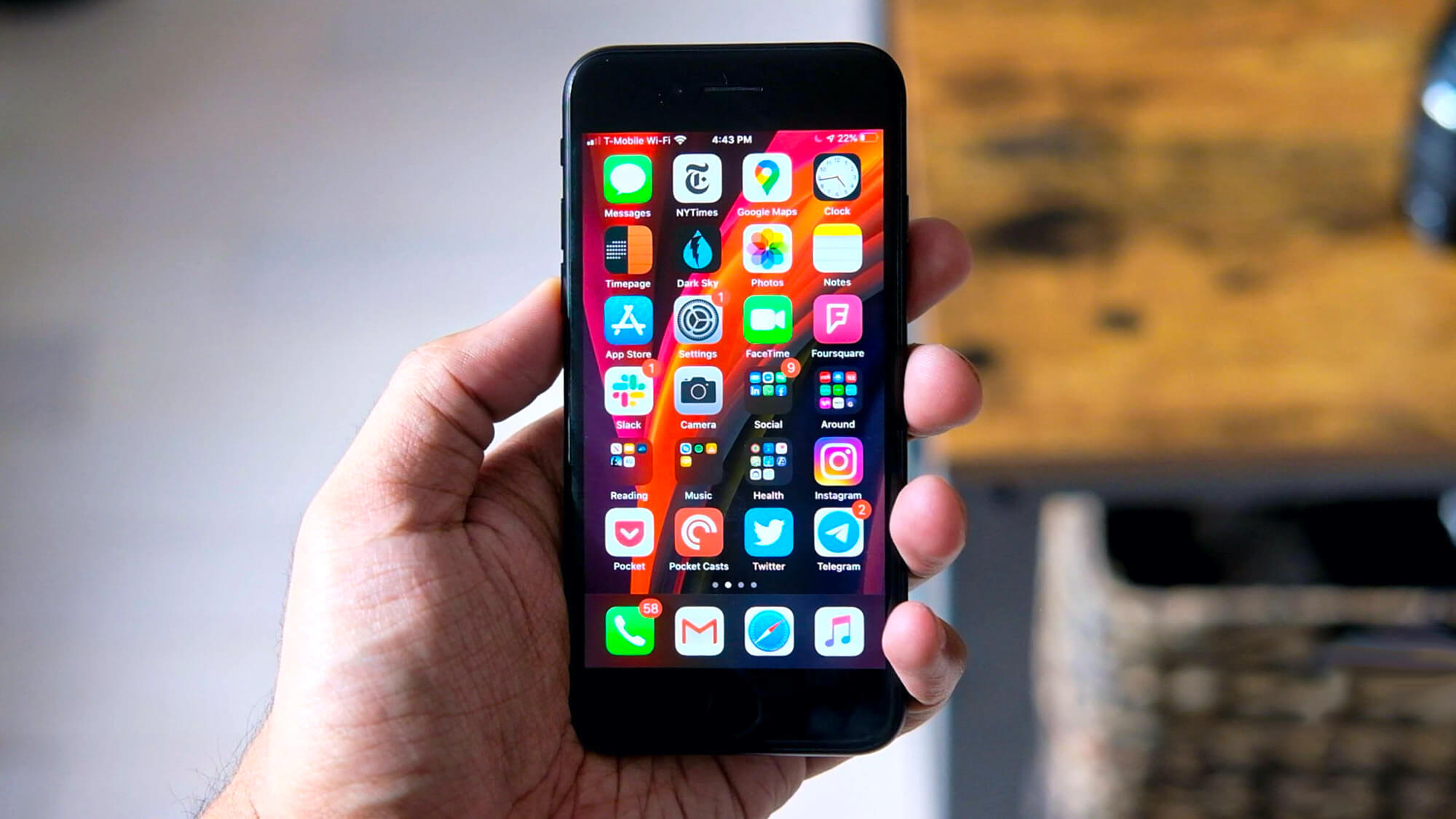 iPhone SE (2020): المراجعات الأولى والمراجعات 24
