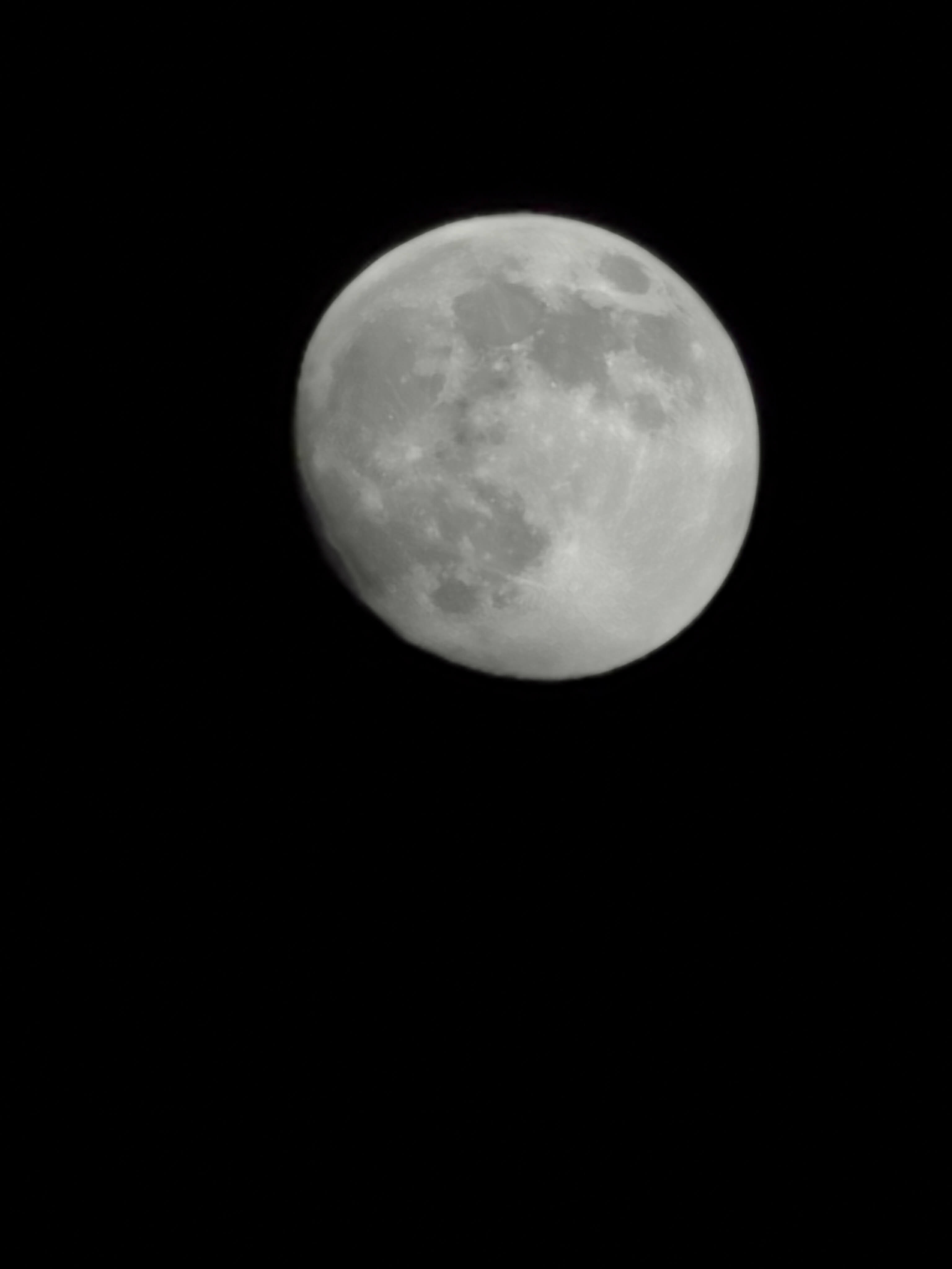 Фото луны с Huawei P40 Pro