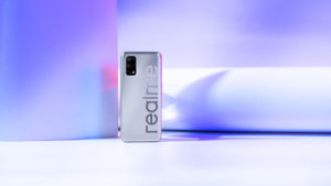 Представлен Realme V5 – смартфон с дисплеем 90 Гц и батареей на 5000 мАч