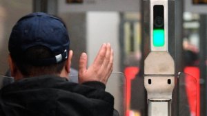 Технология Face Pay стала доступна для оплаты проезда лицом в московском метро