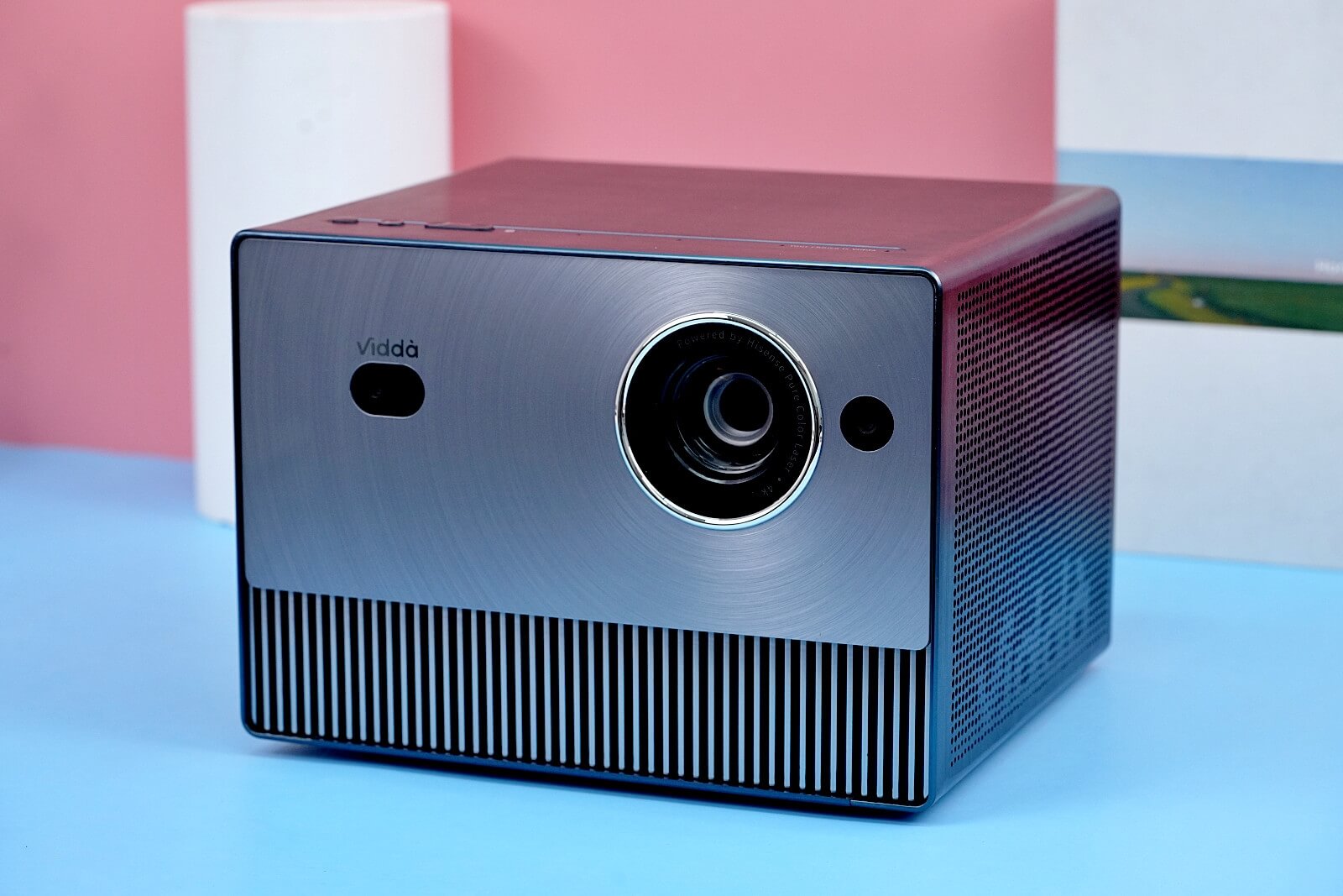 Представлен 4K-проектор Hisense с частотой 240 Гц, HDR 10 и Dolby Atmos по цене $1050